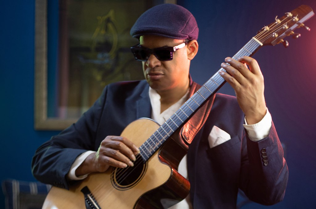 Watch “Raul Midon   Peace on earth” on&nbsp;YouTube