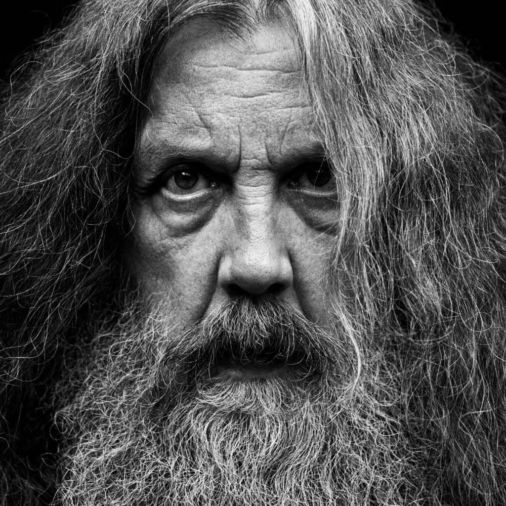 Watch “Alan Moore HUMILIATES HBO Watchmen Showrunner In New Interview” on&nbsp;YouTube