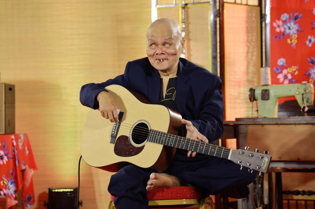 Watch “Guitar Cover | Zombie (The Cranberries )  | Diễm Hương & Thanh Điền Guitar” on&nbsp;YouTube