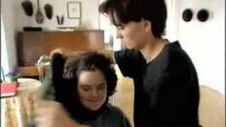 Watch “MARIA-CRISTINA – la paralysie à 18 ans – Extrait” on&nbsp;YouTube