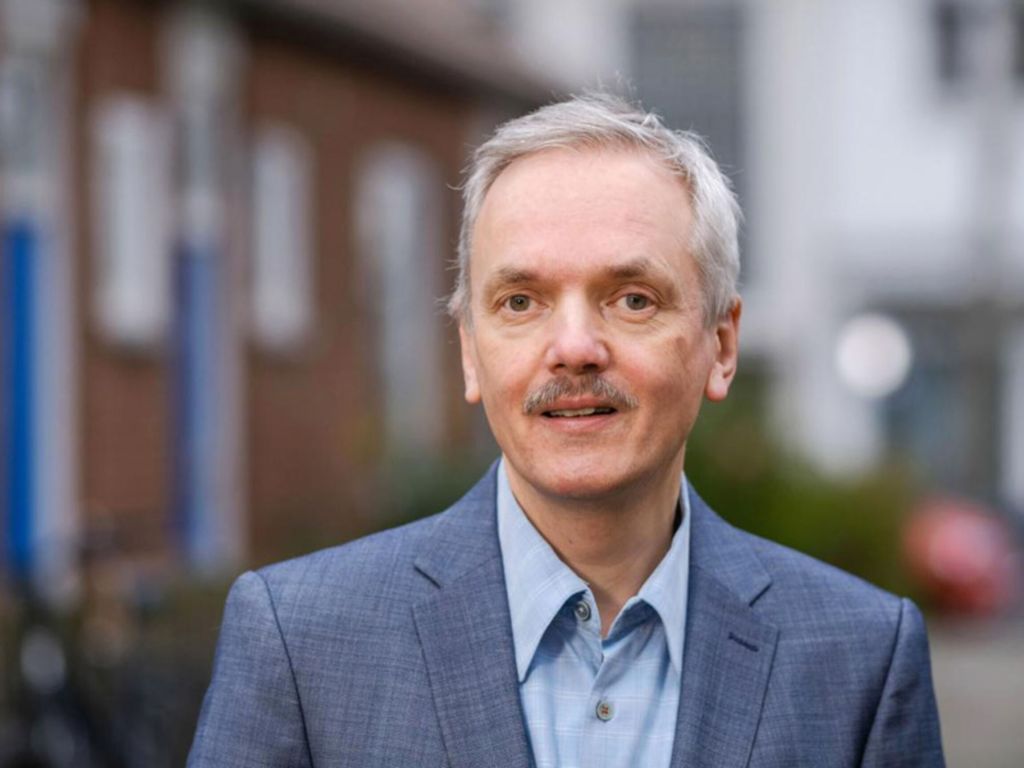 PASTOR ANDREAS CHRZANOWSKI