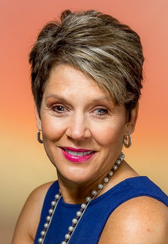 Watch “Jennifer Rothschild Talks About Blindness And Her Walk With God | TODAY” on&nbsp;YouTube