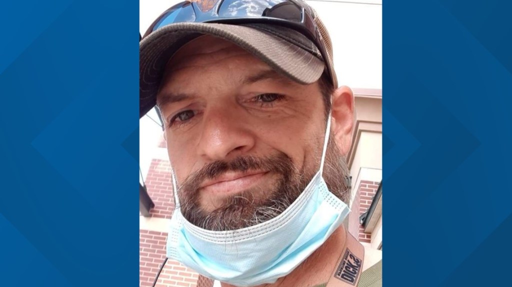 Watch “Masks are keeping a deaf veteran who reads lips unemployed” on&nbsp;YouTube